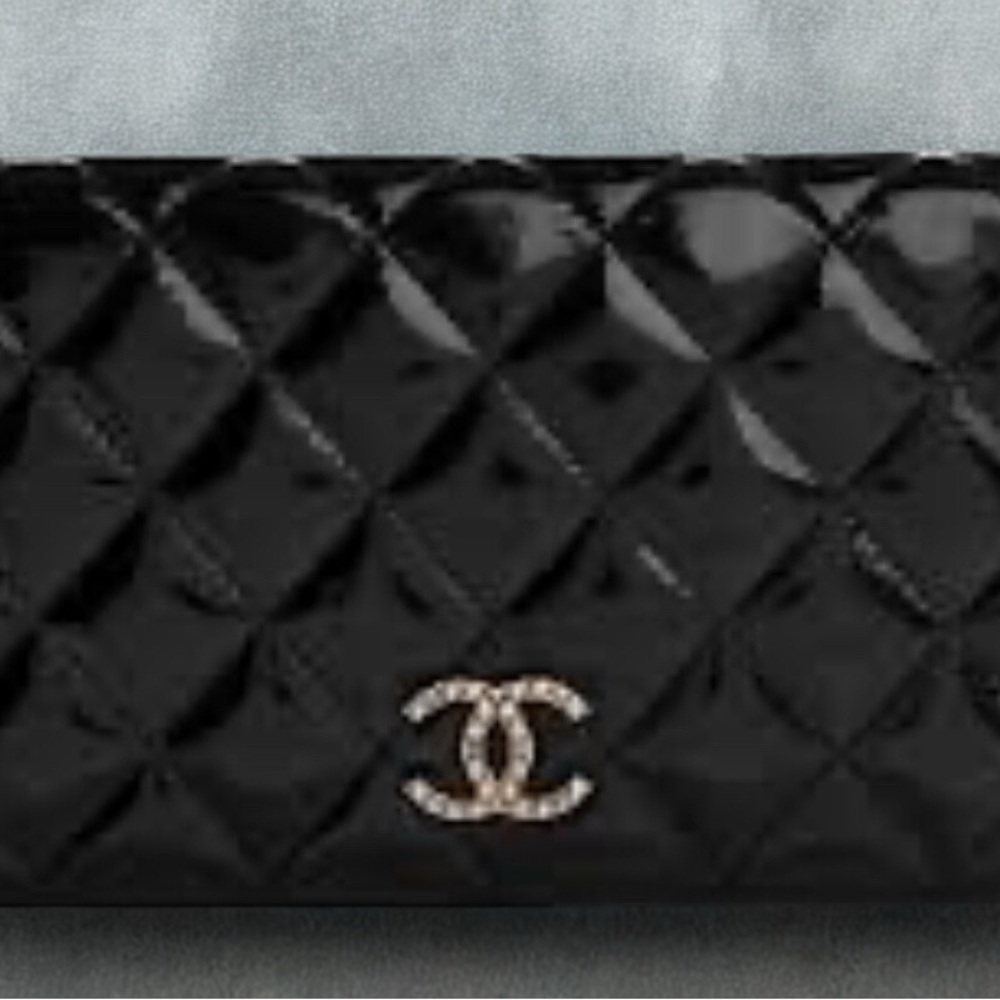 Chanel Black Quilted Women's Wallet